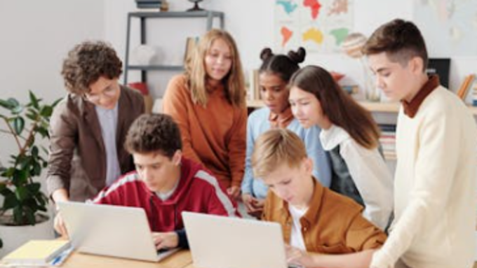 “이주배경 학생 자퇴율, 처음으로 2대… 전체보다 높다”